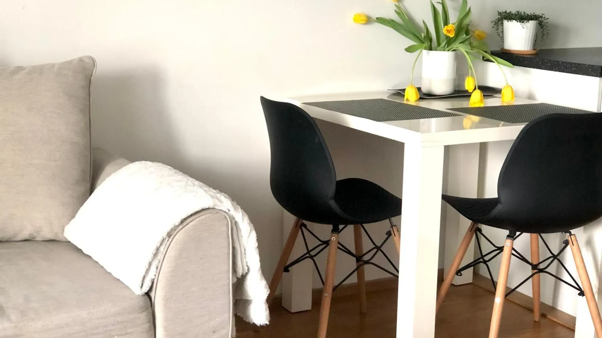 Apartment Scandinavian Design Heart City Center Runeberginkatu Helsinki
